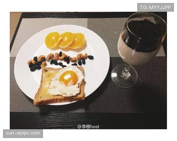陈艺文朋友圈从没晒过奢侈品，这次抢镜的居然是他的早餐？？